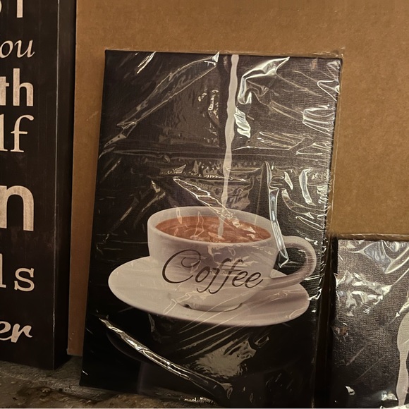 NEW in Plastic Coffee Design Cavases - Picture 3 of 3